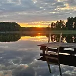 Osada Pod Gwiazdami & - Premium, Ogrodzony, Ognisko, Grill, Taras, Las, Jeziora, Kajaki, Plaza, Dostepne Sauna I Jacuzzi Semesterbostad