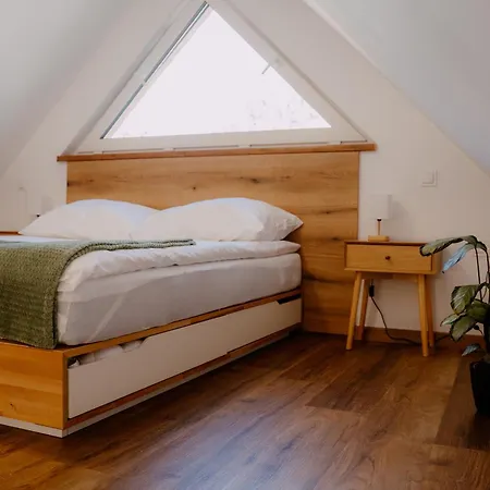 Nyaraló Osada Pod Gwiazdami & - Premium, Ogrodzony, Ognisko, Grill, Taras, Las, Jeziora, Kajaki, Plaza, Dostepne Sauna I Jacuzzi Lasko