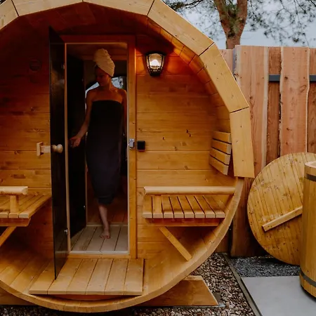 Osada Pod Gwiazdami & - Premium, Ogrodzony, Ognisko, Grill, Taras, Las, Jeziora, Kajaki, Plaza, Dostepne Sauna I Jacuzzi Nyaraló